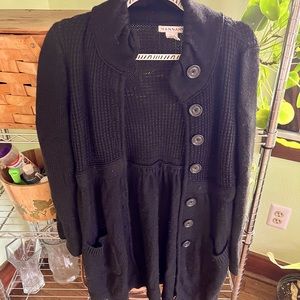 Long black cardigan with pockets